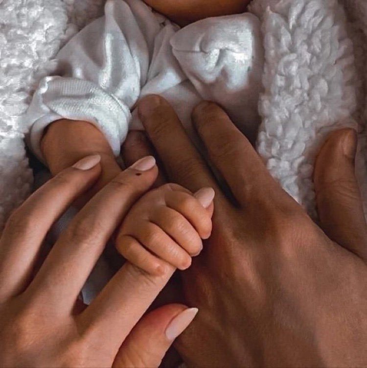 𝑂𝑛𝑒 𝑑𝑎𝑦 ❤️
