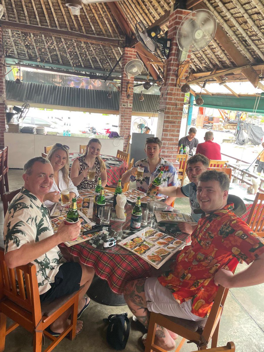 MrsLeanneB tweet media