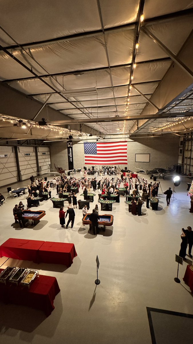 GreenSeedTech's tweet image. Christmas: James Bond Style @The_REDX @wavvcomm @use_storyy @UnitedAngelsOrg