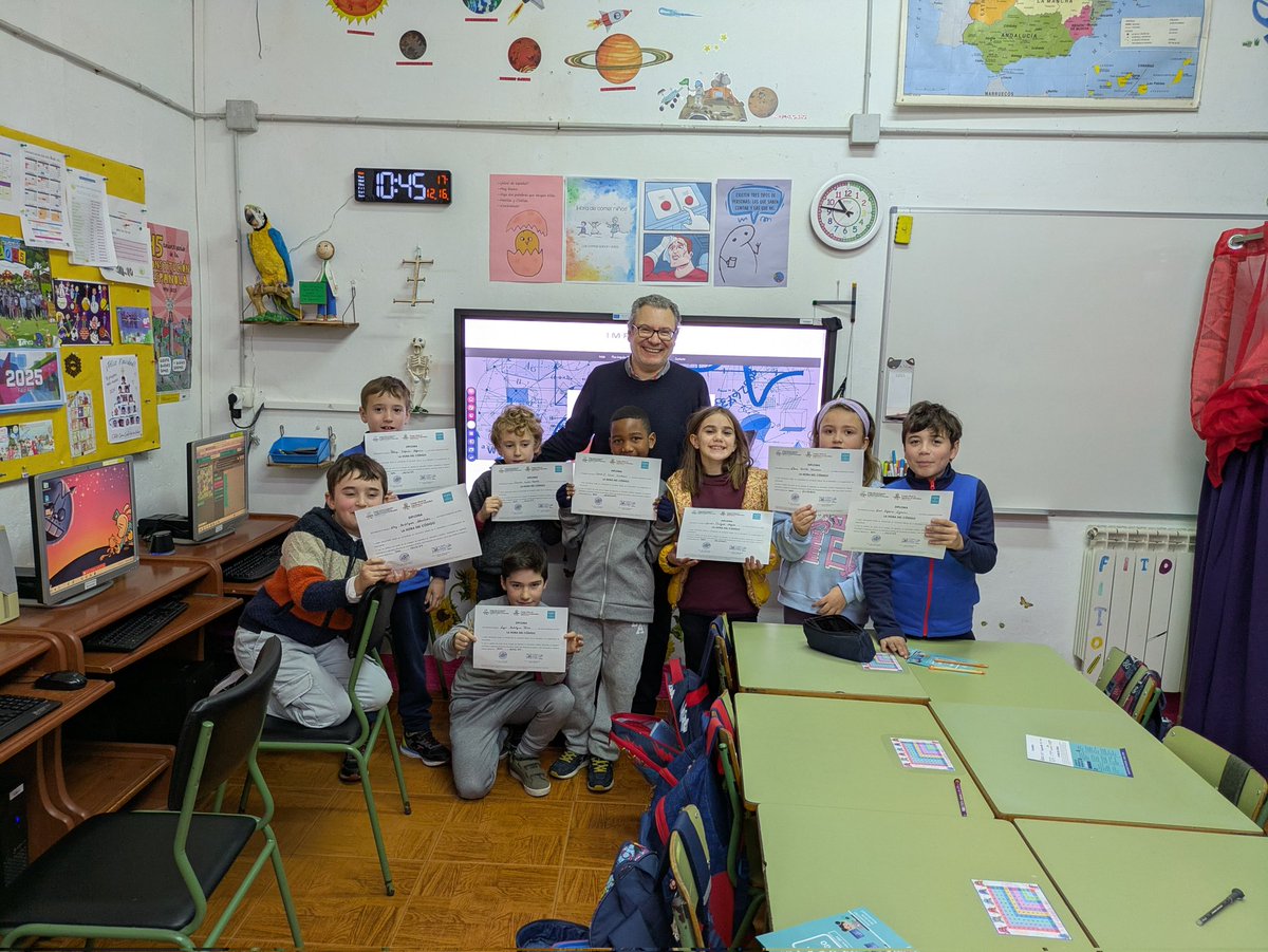 darioa's tweet image. Hora del código en el Centro Rural Agrupado de Gera, Tineo (Asturias), a través de 
@coiipa

@citipa

 #HourOfCode #HourOfCodeAST #horadelcódigo