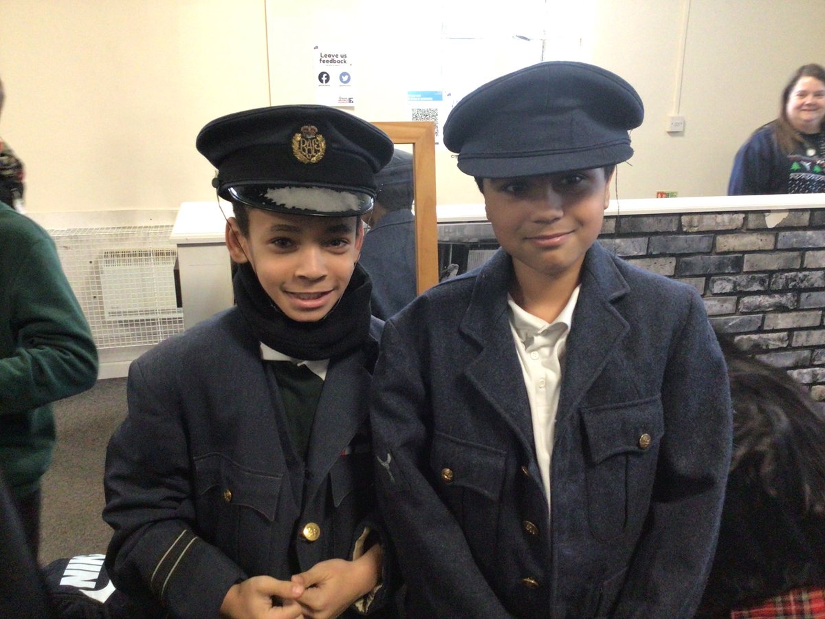 CheswickGreenPS's tweet photo. Y6 had a brilliant time at @RAF_Cosford last week consolidating their WW2 learning. They enjoyed exploring the hangars &amp; seeing artefacts. Well done Y6 for your impeccable behaviour &amp; manners too 👏 https://t.co/I7EmKnrr6m