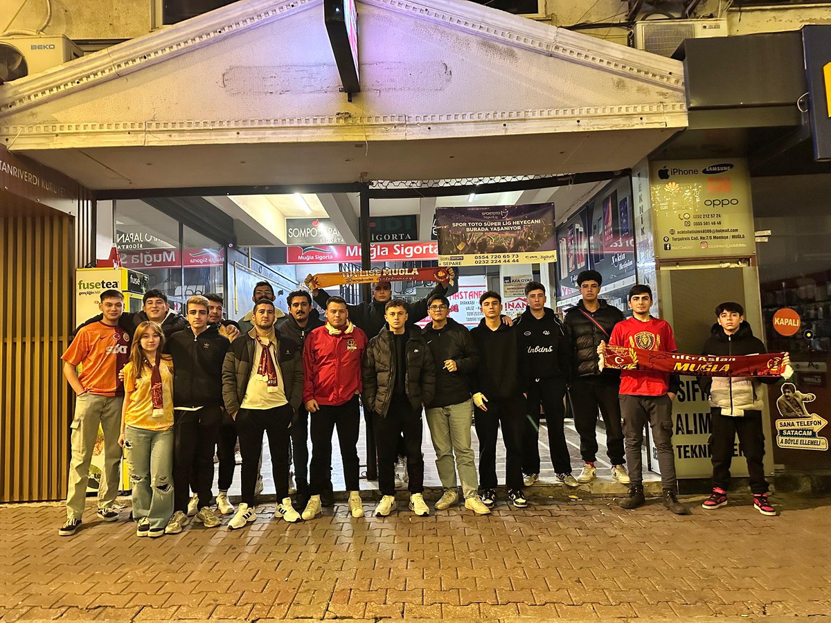 Galatasaray’ımız - trabzonspor mücadelesini ultrAslan Lise Muğla olarak omuz omuza izledik

#uALiseMuğla 
#uAMuğla
#uALise