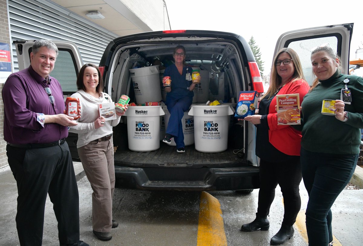 Royal Victoria Regional Health Centre (@teamrvh) on Twitter photo The <a href="/BarrieFoodBank/">Barrie Food Bank</a> stopped by to pick up the astounding 1,000+lbs of non-perishable food items and $485 in cash and gift cards collected by Team RVH to support our community this holiday season. Thank you! For those still looking to give, please visit barriefoodbank.org 🎁 The <a href="/BarrieFoodBank/">Barrie Food Bank</a> stopped by to pick up the astounding 1,000+lbs of non-perishable food items and $485 in cash and gift cards collected by Team RVH to support our community this holiday season. Thank you! For those still looking to give, please visit barriefoodbank.org 🎁