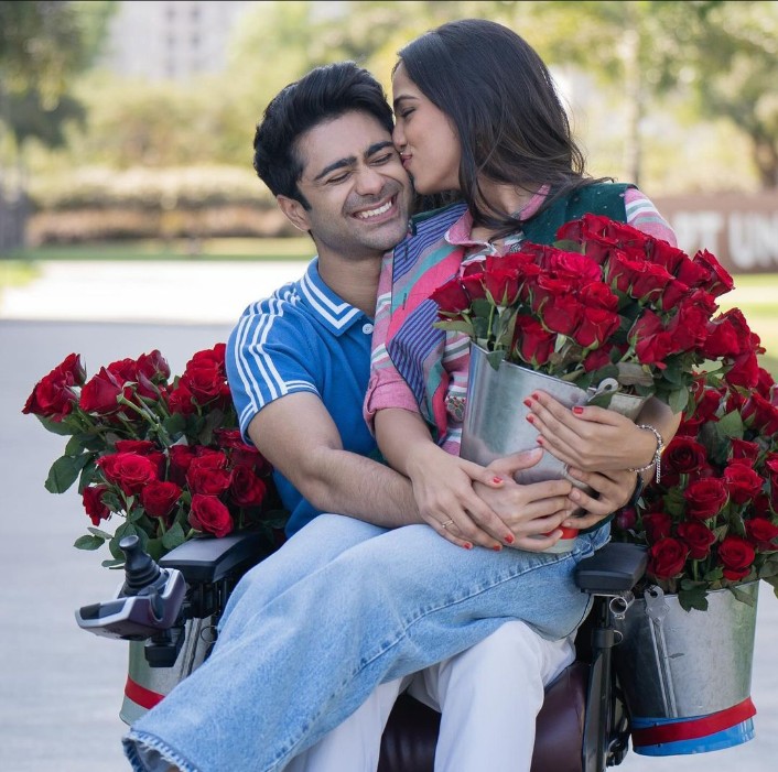 KotakAdit's tweet photo. Binged #Mismatched3 in one go! Loved the story, the couples' chemistry, &amp; amazing performances. @iamMostlySane, why break @rohits &amp; our hearts every season at the end? Now we have to wait so long for the next one! 💔 #NetflixIndia #Mismatched @MrAkvarious @NetflixIndia @netflix https://t.co/IPdQTePg81