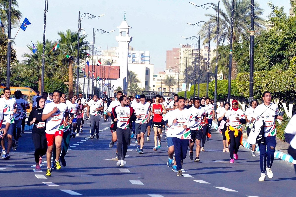 "اركض معانا وكن سببًا في إحداث تغيير حقيقي! #ماراثون_زايد_بالعاصمه"

zayedcharity.run