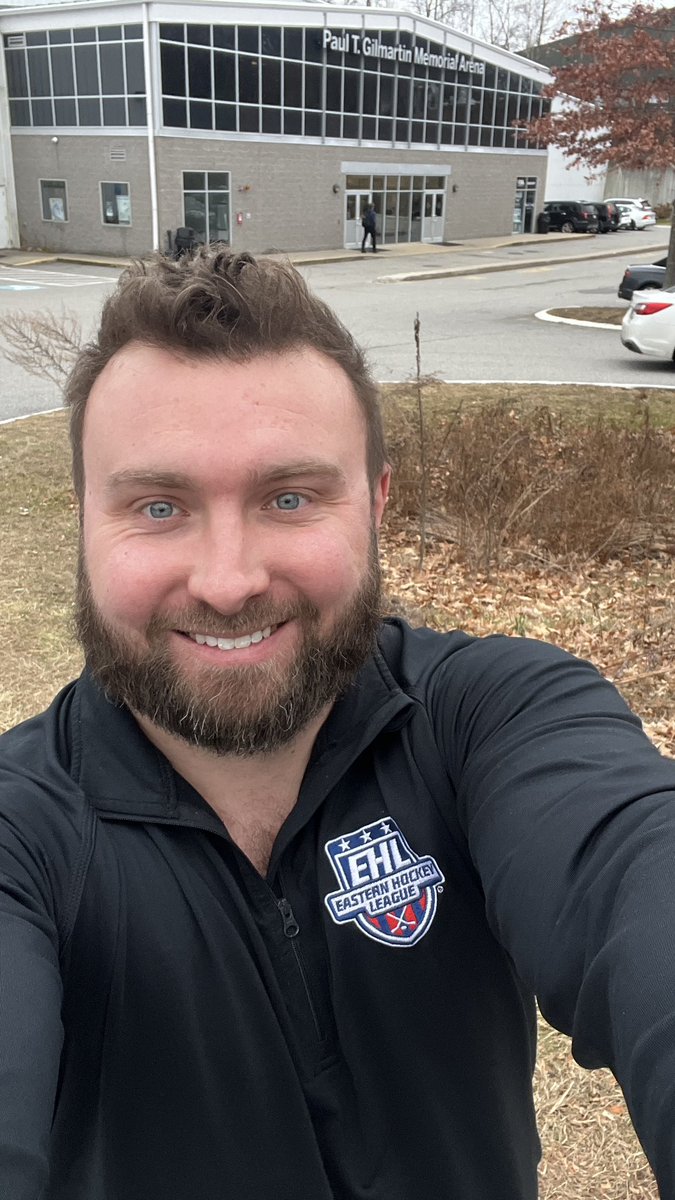 jeffmills923's tweet photo. I’m back on the call with The #3LL all week long as all 20 @EHL_Hockey teams will be in action playing 30 games over the next 4 days in Haverhill! 💪🏻🔥🏒

Watch all the live action over on @FloHockey 📺

#EHLShowcaseSeries #WherePlayersComeFirst https://t.co/a2NqVbTFtZ