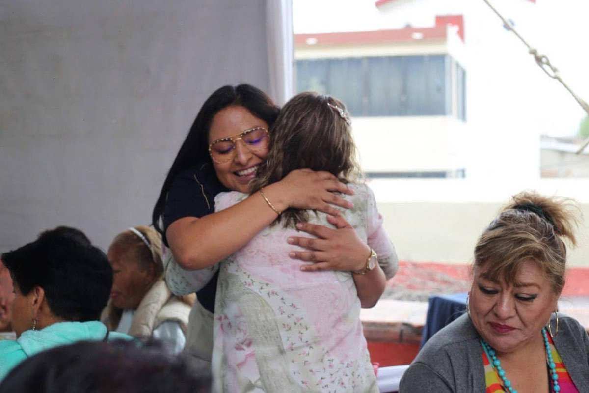 AnelRoa's tweet photo. Querida familia de Nicolás Romero, gracias por darme la oportunidad de escucharles, conocerles y sobre todo de permanecer cerquita de todas y todos ustedes.

 ¡Es un honor estar al servicio de las y los nicolasromerenses! 🫶 https://t.co/KywPXXYmNl