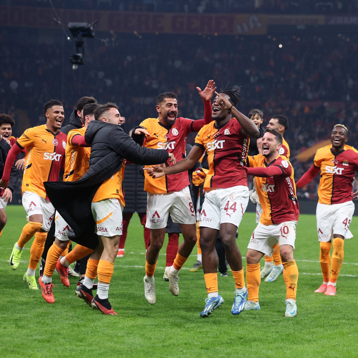 demarkesports's tweet photo. Galatasaray, bu sezon yerel liginde ve Avrupa kupalarının lig aşamasında mağlubiyet yaşamayan tek takım konumunda. (Opta) https://t.co/x22UTQIIS9