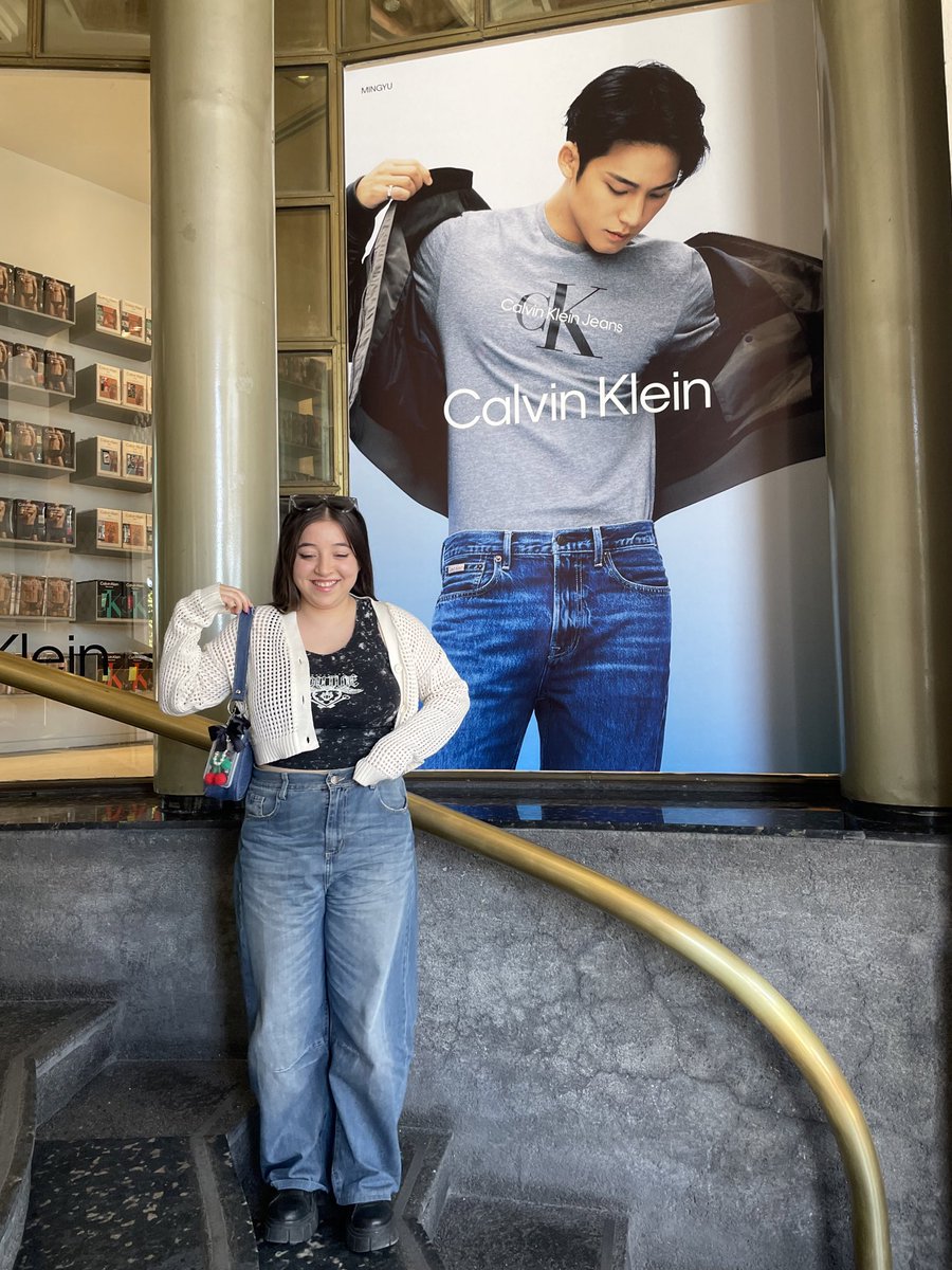 meelxtwd's tweet photo. fotitos de cuando fui a ver a mingyu💋 https://t.co/XG3973dB7f