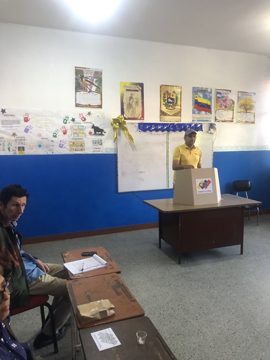Miltono74979824's tweet photo. En @ADVenezuelaa #Táchira somos fieles creyentes del Voto, para seguir recuperando espacios.

#CaminoAl2025

#VolveremosAVivirMejor https://t.co/HeOiCYPpFp