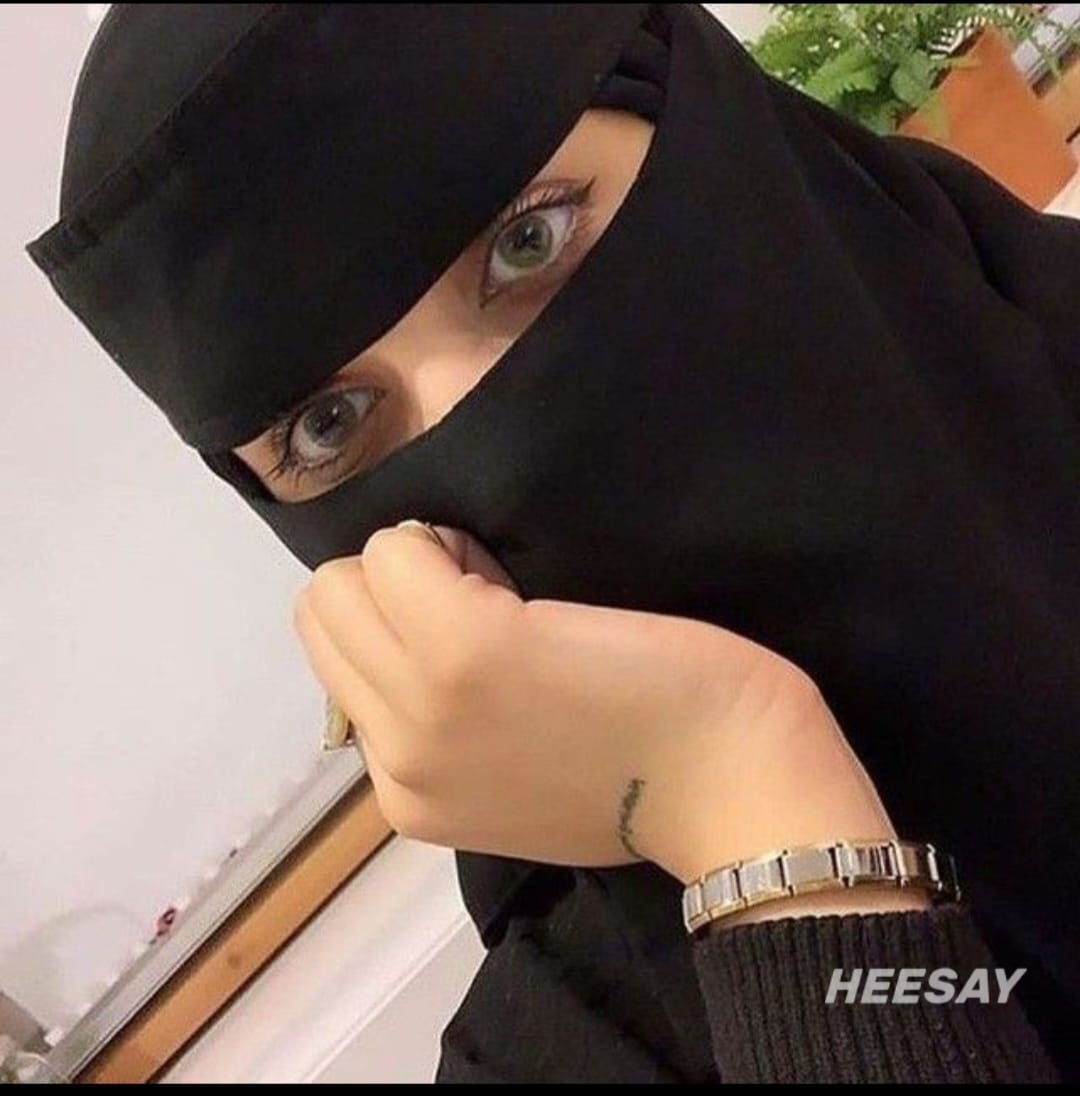 مساء الخير وين الجادين ابغى اي واحد فحل يخش على الواتسابwa.me/+966597234687