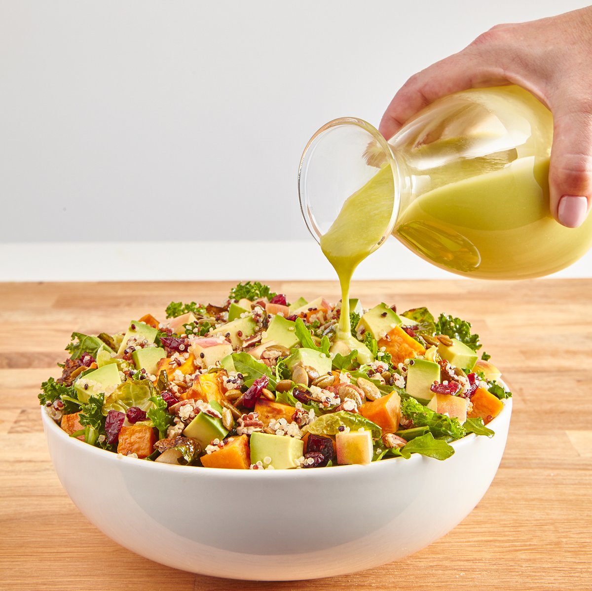 AvosFromMexico's tweet image. Harvest bowls are soooooo in right now 💅 And THIS one (full of good fats btw 😏) is guaranteed to be one of your favorite healthy dinner recipes #SuperGood 

Check it out: bit.ly/3s6UUcj