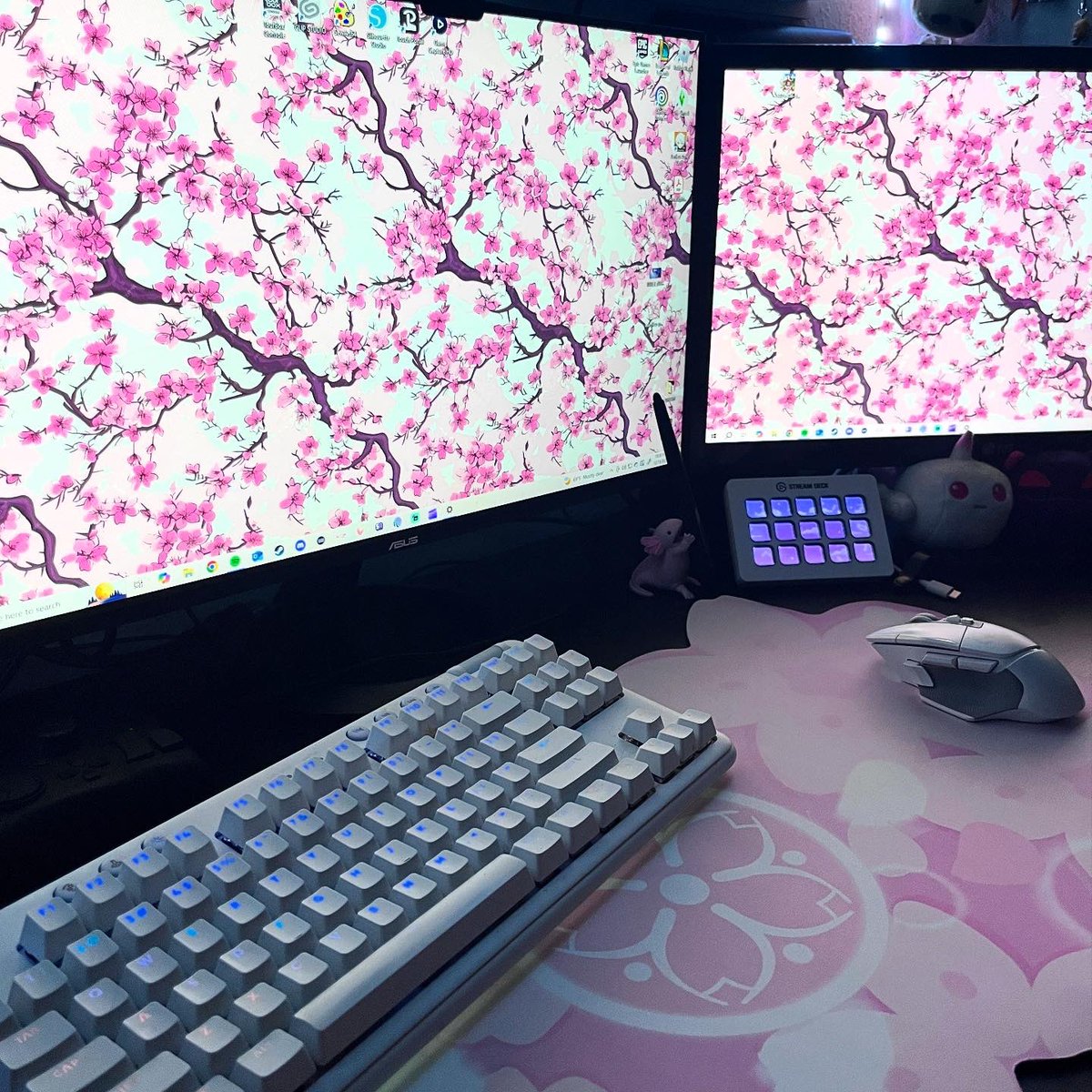 onicakeco's tweet image. Desk mats are finally here! ✨ Spruce up your desk with some personality with a smooth water theme 🐟 or cherry blossoms! 🌸 live on our shop now! #deskmat #shark #cherryblossom