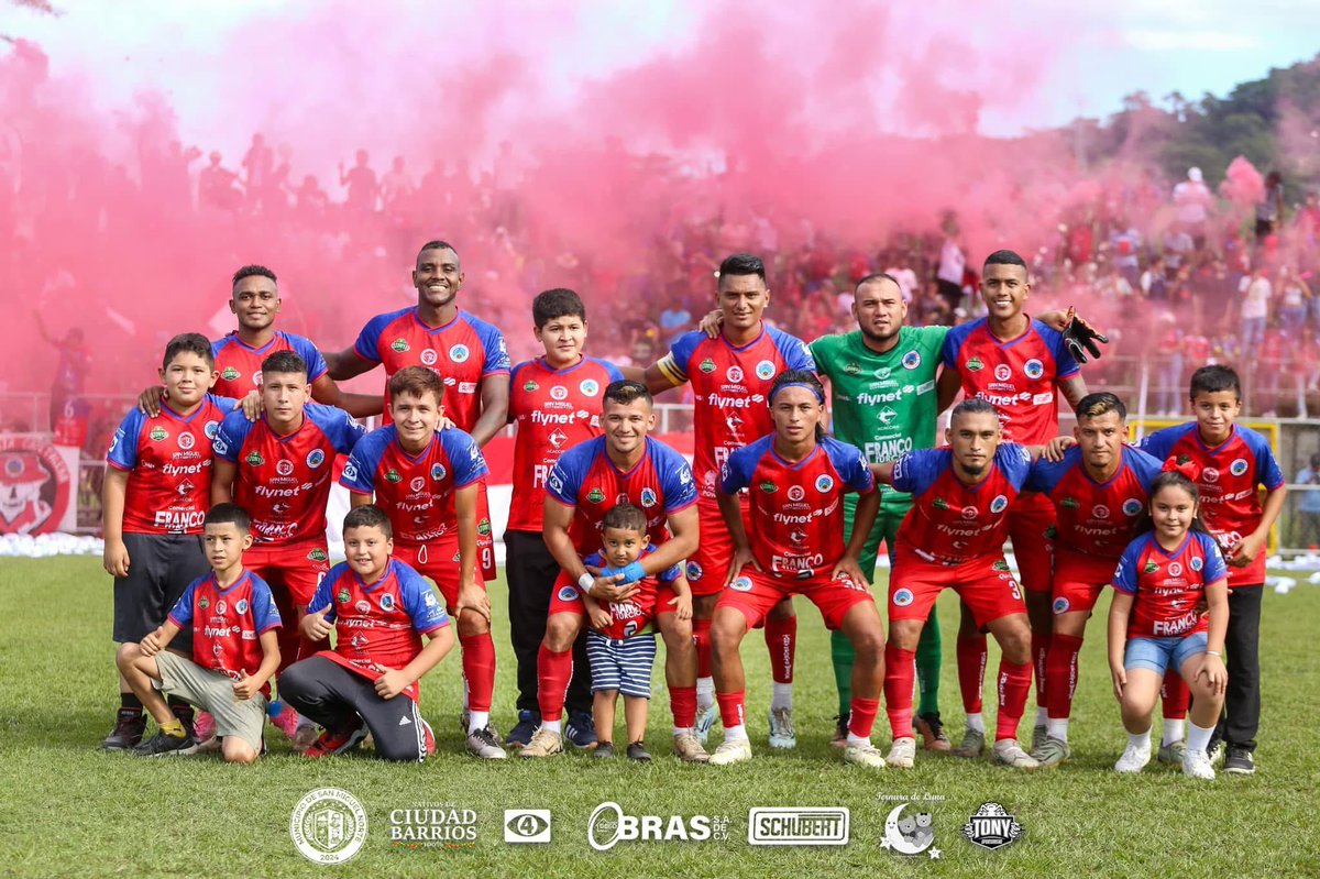 Triste por el resultado de ayer, pero orgulloso de todo lo que logramos en este torneo, le venimos a dar una pizca de alegría a la liga, conocemos el manual para seguir teniendo éxito, identidad, lucha y sacrificio, ¡volveremos más fuertes! ¡Dale Cacahua!