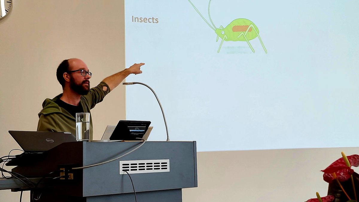 GBerg_ubt's tweet image. Our Christmas scientific colloquium @LeibnizATB 
Thanks to @AycoTack @AAbdelfattah_ @dinesh__krishna @DHofle and all participants 🤗
Merry Christmas 🎄