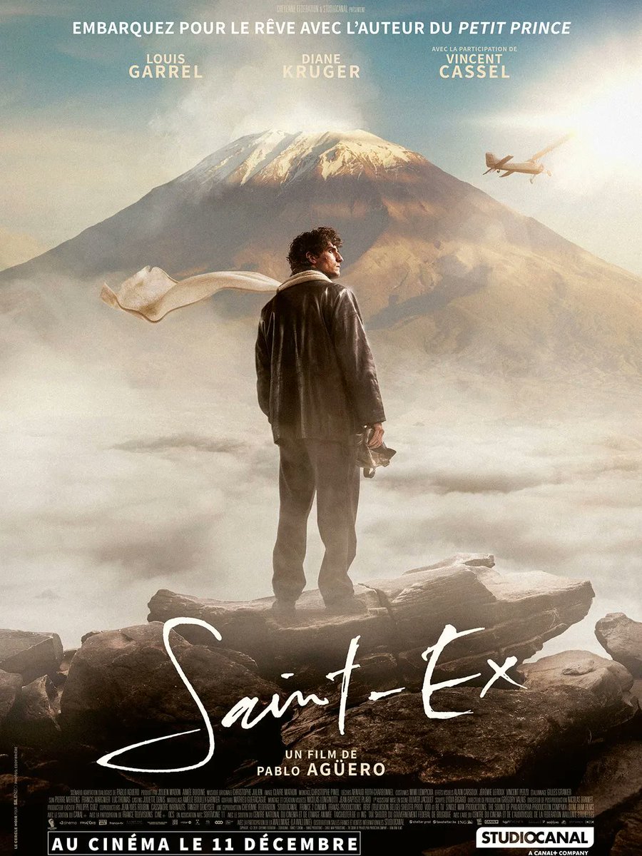 Kev44600's tweet photo. Pablo Agüero est un cinéaste hors norme. Du poético-théatral Eva no Duerme aux Sorcières d’Akelarre, le cinéaste argentin à démontré une envie de cinéma différent. Un cinéma poétique tant sur le plan visuel que narratif. Puis #SaintEx... billet d'humeur : https://t.co/24ElN4a9h7 https://t.co/oaFcj1KwXY