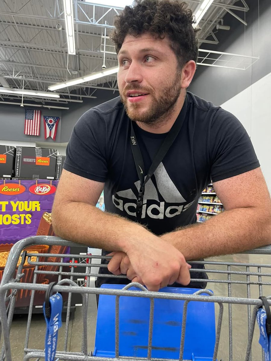marissahumbert's tweet photo. It's my handsome husband's 30th birthday 🩷🩷 he deserves everything. I've never met such a kind hearted , selfless person. I love him so much. https://t.co/M8k4P2KTfc