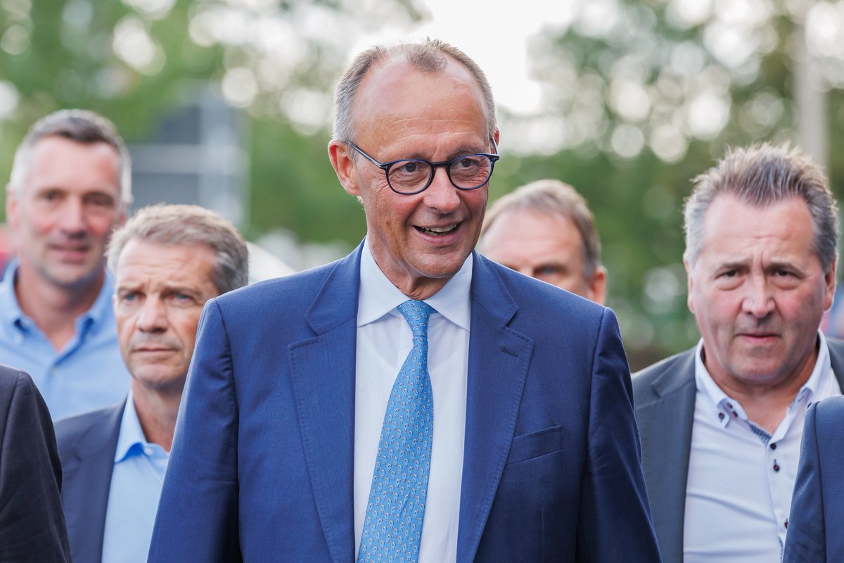 MatildeNardi10's tweet photo. Per Zeta Luiss ho scritto un pezzo su Friedrich Merz, il grande favorito per la successione di Olaf Scholz come cancelliere tedesco. Il leader cristiano-democratico incarna i valori conservatori della vecchia Cdu 🇩🇪 #Merz 

https://t.co/lOkY99xDV1 https://t.co/Lldu9LAziK