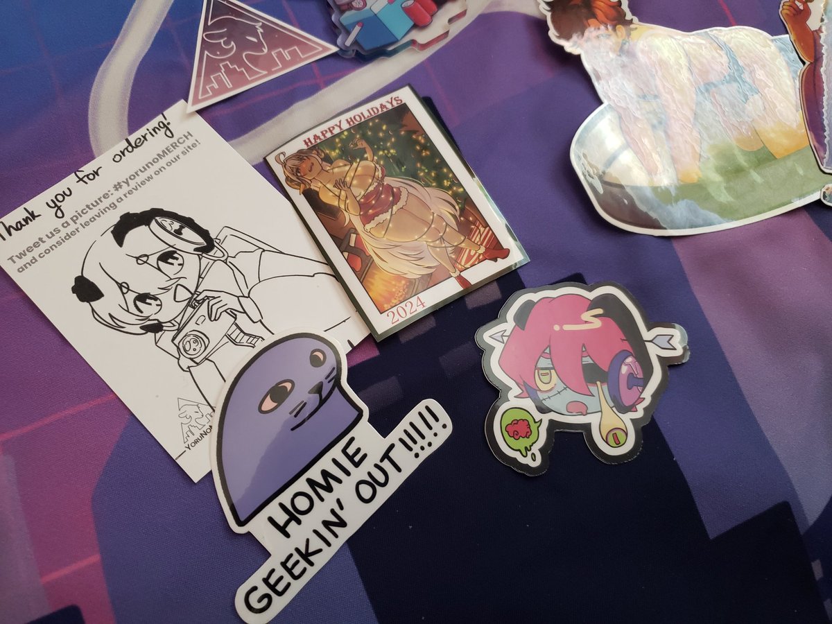 #yorunoMERCH 
thank you for the goodies boss 🥺💖