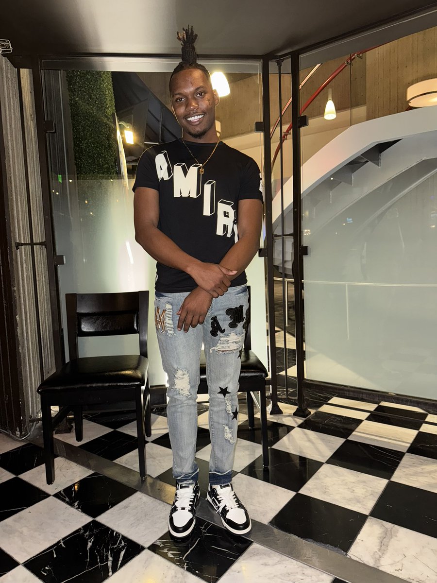 TeeFame3's tweet photo. baby ion do the cheaper pants 🔥🫣 https://t.co/G0mdzdq5VS