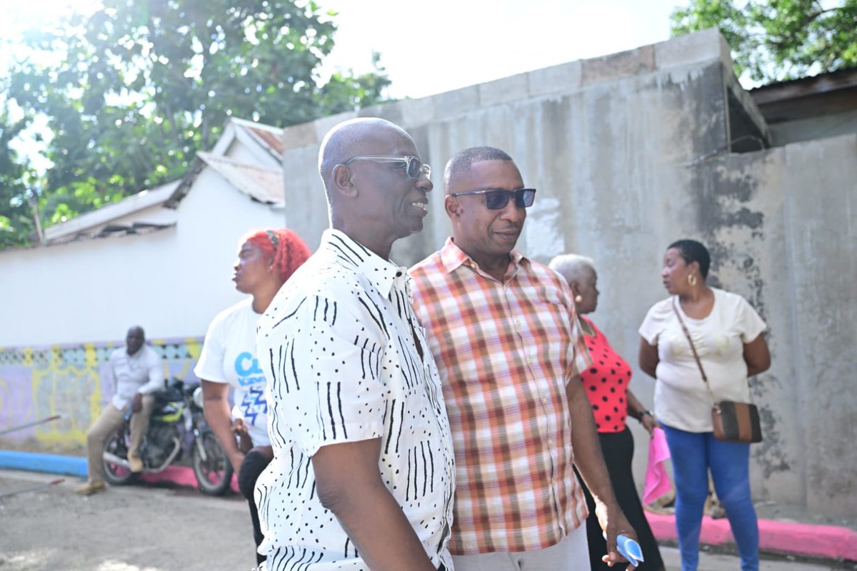 LocalGovJa's tweet image. #HappeningNow Handing over Ceremony for Two two-bedroom houses to families in the Community of Jones Town, South St. Andrew. #LocalGovAtWork #SocialProtection