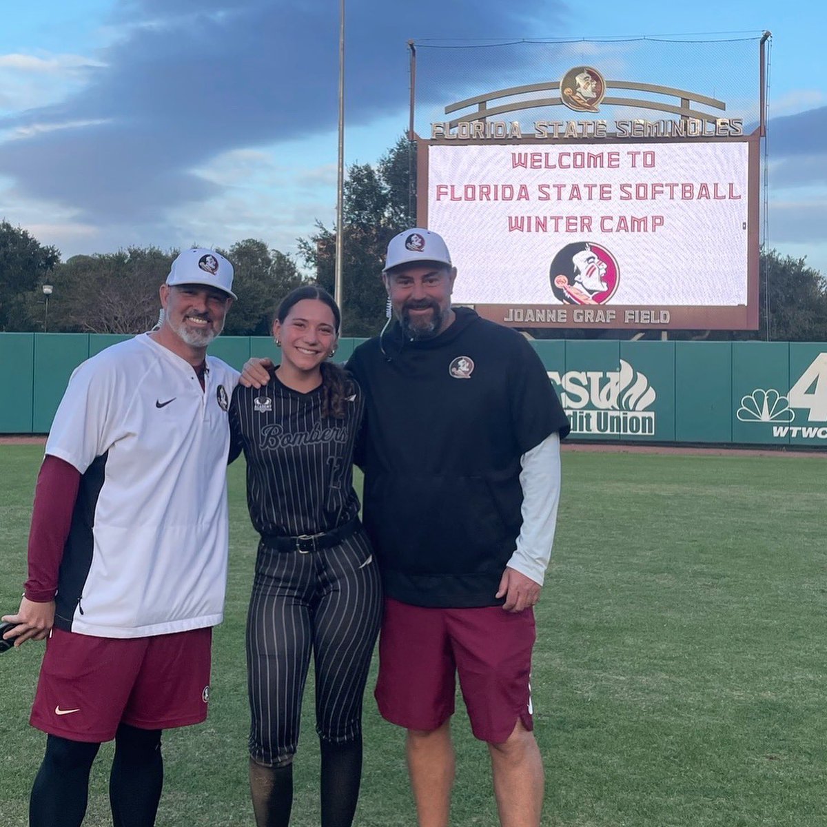 Mia West tweet media