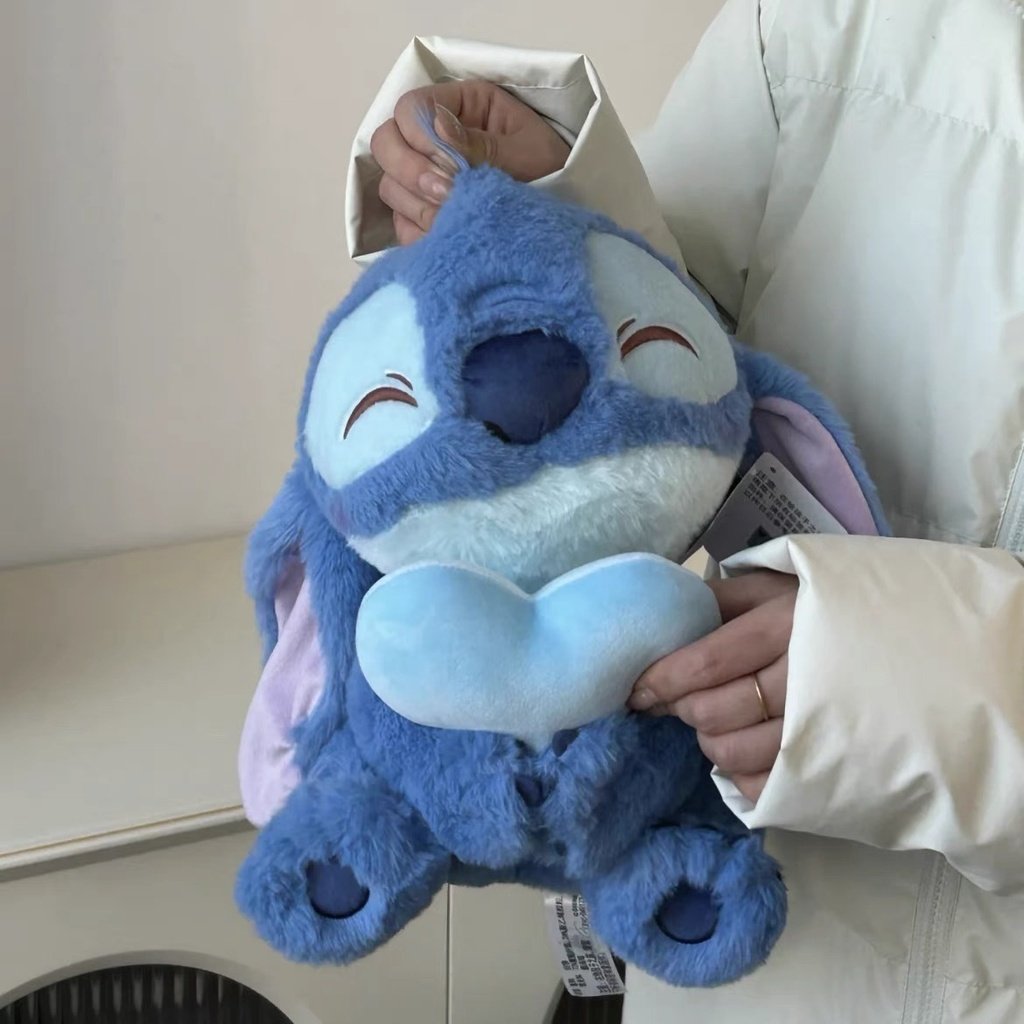 swmuses's tweet photo. The best holiday movie!!! And I have plushie to match!!
Day 3: Fav holiday film
#12RPHOLIDAYS #NoahPark 🌙 https://t.co/dOGmB7NdnT