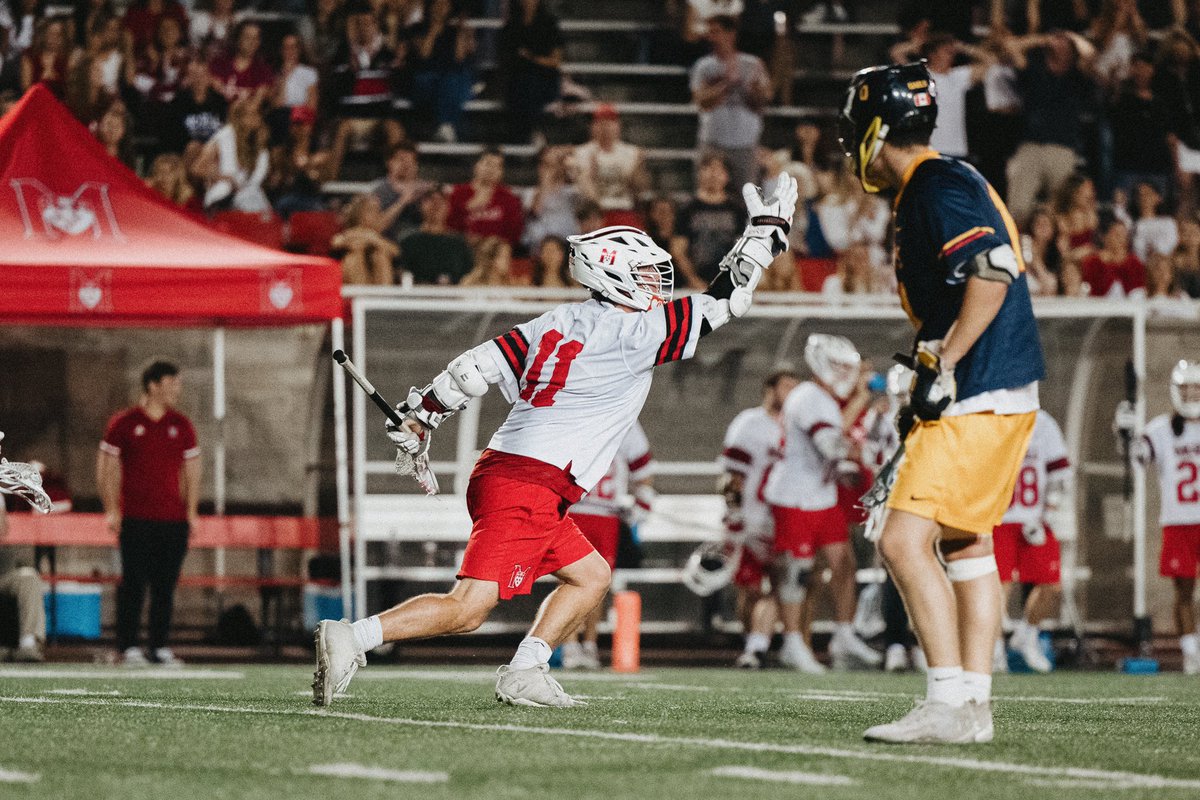 Continuing our Senior Spotlights:
#11 <a href="/lukedawick11/">Luke Dawick</a> 
B.Ed. Physical &amp; Health Education ‘25
<a href="/Edumcgill/">McGill University | Faculty of Education</a> 

#Bites