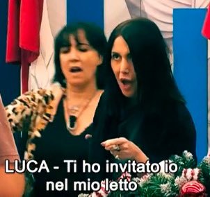 BlissHoll's tweet photo. Mamma mia che paura questa tizia.

#grandefratello https://t.co/7SHQowKsvy