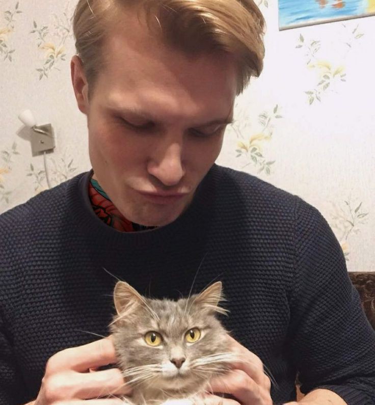 Драконыч разрешил его позорить. Ради этого стоило прилететь из Парижа.