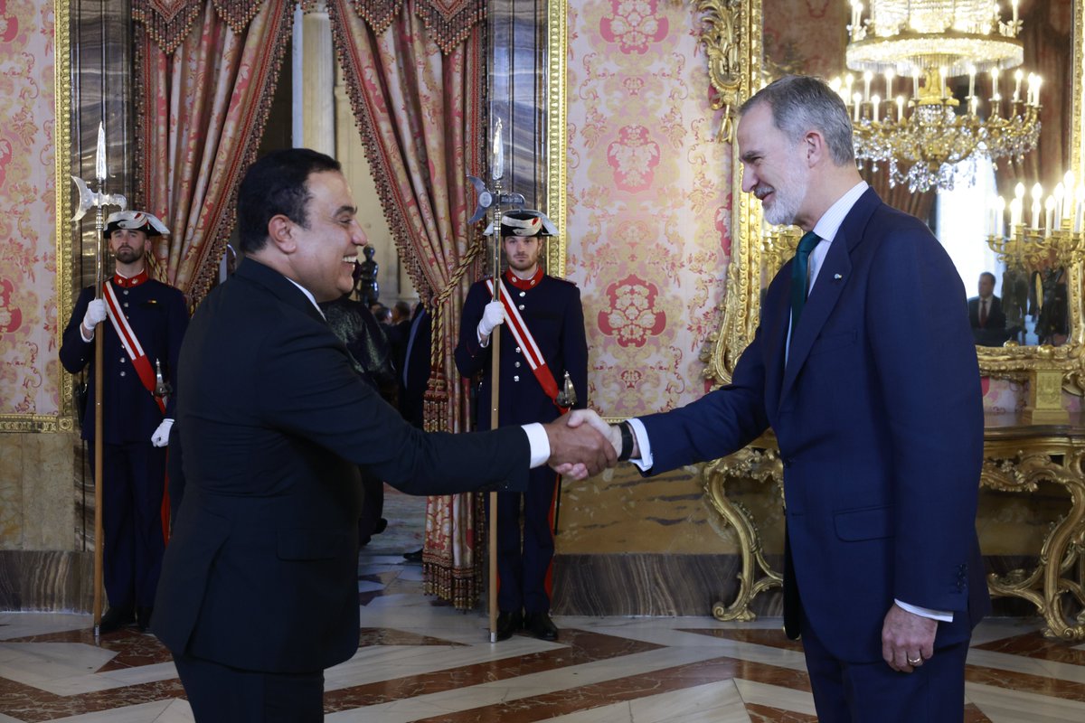 Mehdi Jomaa (@mehdi_jomaa) on Twitter photo The King of Spain welcomed representatives from the Imperial Springs International Forum #ISIF2024 and <a href="/ClubdeMadrid/">Club de Madrid</a> to the Royal Palace.
#ISIF2024 brought together global leaders to address key challenges including peace, technology, and multilateral cooperation.<a href="/CasaReal/">Casa de S.M. el Rey</a> The King of Spain welcomed representatives from the Imperial Springs International Forum #ISIF2024 and <a href="/ClubdeMadrid/">Club de Madrid</a> to the Royal Palace.
#ISIF2024 brought together global leaders to address key challenges including peace, technology, and multilateral cooperation.<a href="/CasaReal/">Casa de S.M. el Rey</a>