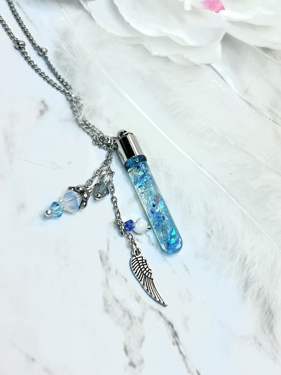 Nerdy_Robots's tweet photo. I have made new castiel grace necklaces it’s been a long time and we have up graded to all stainless and glass. Now in the site! #castiel #destiel #Supernatural #angelgrace https://t.co/8LwLwFukif