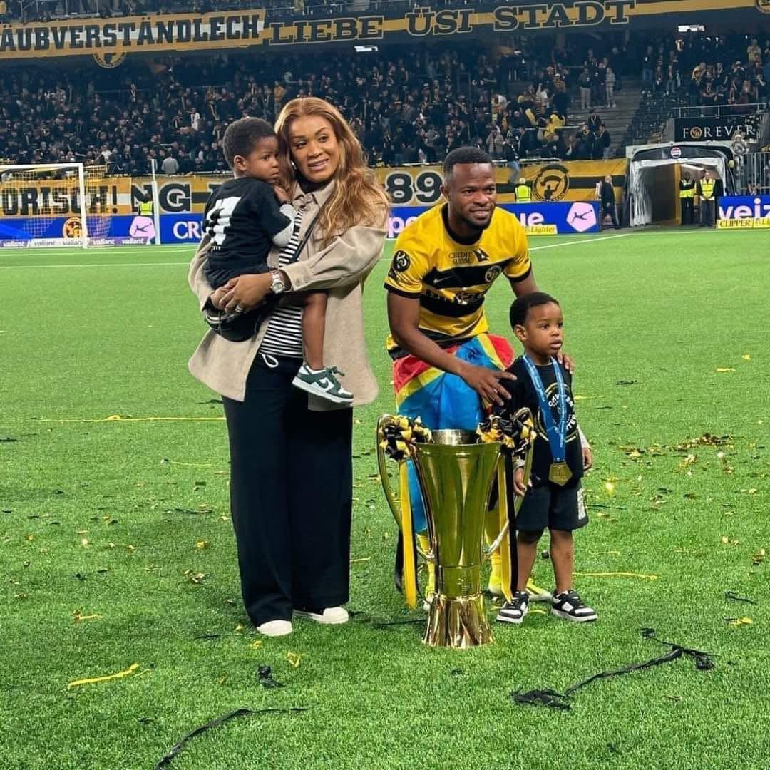 lnstantFoot's tweet photo. Terrible. 💔🇨🇩

Meschack Elia, international congolais, a annoncé le décès de son fils Ethan à l'âge de 4 ans. 😢

Toutes nos condoléances les plus sincères à sa petite famille... https://t.co/NyKQaTLAzw