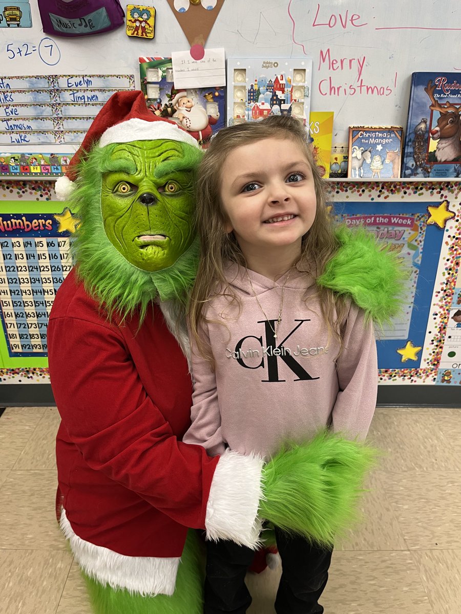 RESGorman's tweet photo. Look who came to visit? ⁦@RoncalliSchool⁩ ⁦@NLSchoolsCA⁩ https://t.co/Bx0xqeSKd4