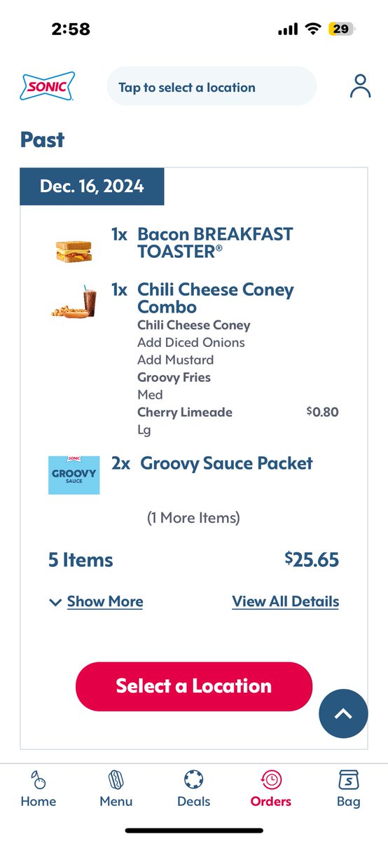 curray30's tweet photo. COME ON !!@sonicdrivein 
This has happened to me three different times now and it’s getting annoying😶 I just wanted my #foot-longConey https://t.co/1B6G2HuoTa