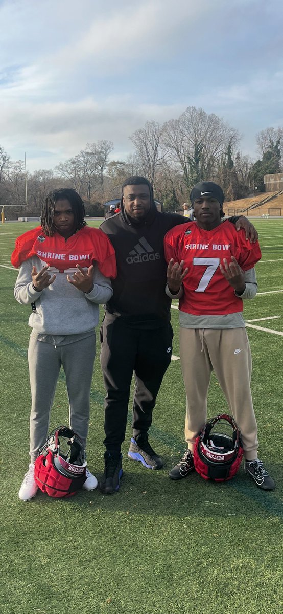 <a href="/ArmoniWeaver/">money</a>  <a href="/ChamarryusB/">Chamarryus“UNO”Bomar</a>  both playing in the shrine bowl