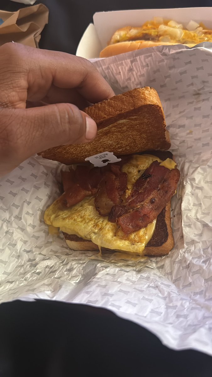 curray30's tweet photo. @sonicdrivein BROOOOO IM DONE AT THIS POINT!!!!! https://t.co/vv4icEPJ7z