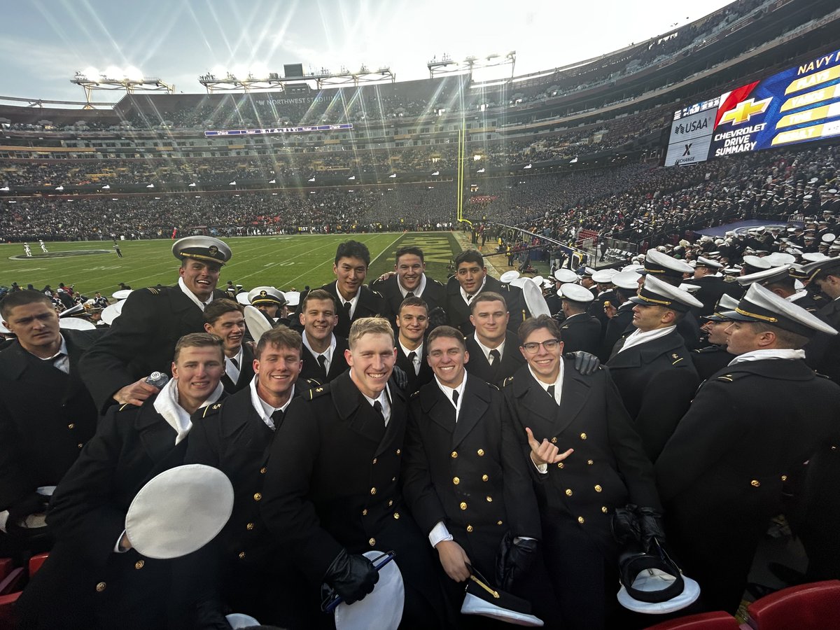Had to show up and show out! ☠️

#GoNavy