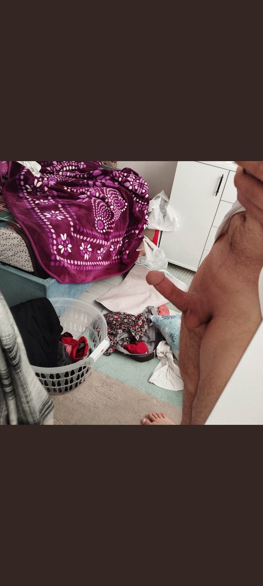 #konyagay 
Dm açık yemek isteyen yer araç var