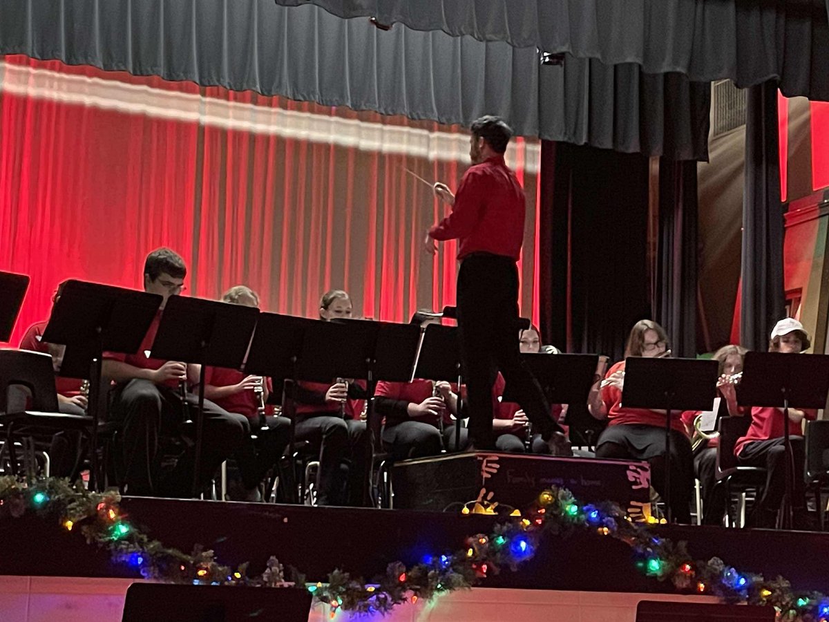2024 Holiday Season is WRAPPED! 12 performances and hours of sacrifice. These kids are rockstars! A huge thanks to <a href="/WHBallard_HWDSB/">WH Ballard PS</a> <a href="/Hillcrest_HWDSB/">Hillcrest School</a> <a href="/QueenMaryHwdsb/">Queen Mary School HWDSB</a> and <a href="/Viscount_HWDSB/">Viscount Montgomery</a> music teachers for their work on our Mass Band. Enjoy the break everyone. Well deserved!