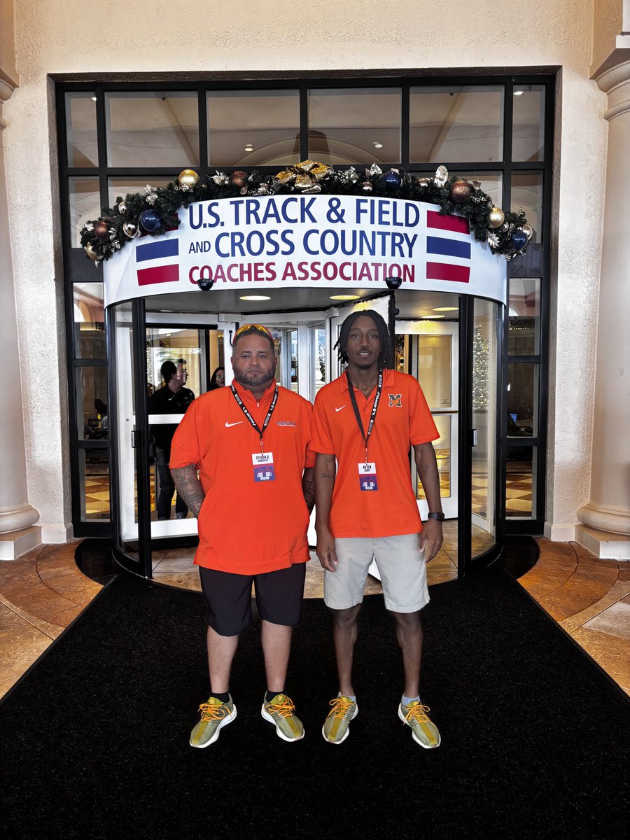 904MustangsTF's tweet photo. IT’S GREENER OVER HERE!!!

@TheRealCoach_G &amp; @Berry_400 leveling up @USTFCCCA National Track &amp; Field Coaches Convention. 

@MHSsportszone @talleymama https://t.co/9UvBRfYLBG
