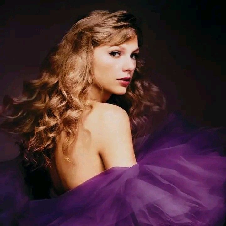 dailyreputation's tweet photo. when i say i'm not upset but i pull out this trio https://t.co/Sdc5Cjvj7o