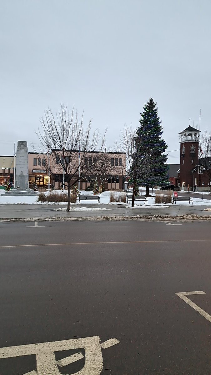 79johnston's tweet photo. It's my epic Christmas tree alone with some common ones lol
ccjohns found #cubiecoin in a White vault at this location! Join me playing #cubieverse, It's awesome!   #3300896 https://t.co/849bZ1jv9s