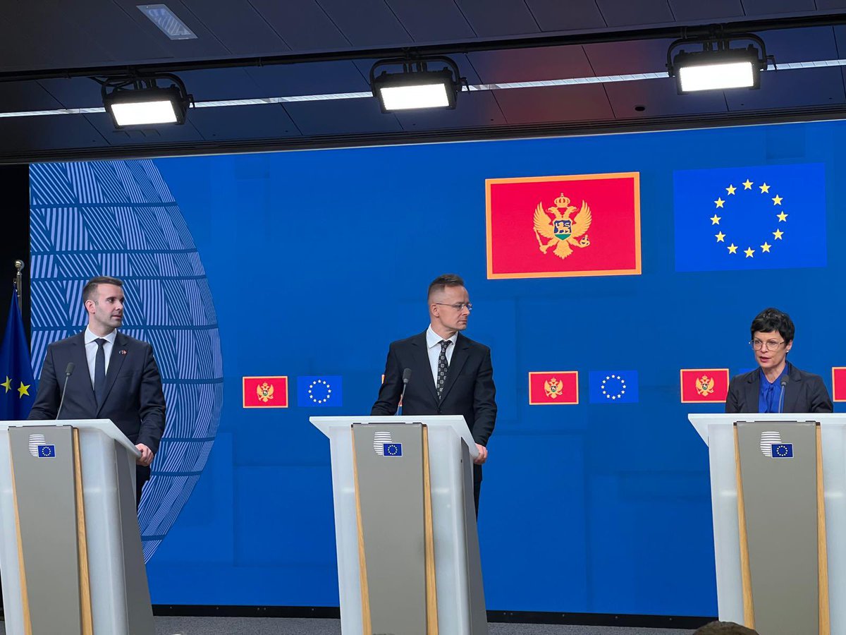 MartaKosEU's tweet photo. Danas je važan trenutak za Crnu Goru i tim povodom želim da čestitam predsjedniku Vlade i timu na njihovom neumornom radu na sprovodjenju reformi iz EU agende. 🇲🇪🤝🇪🇺

Evropska komisija stoji uz Crnu Goru i svaku državu koja je posvećena ispunjavanju reformi na putu članstva u EU https://t.co/UkZ2H82UU0