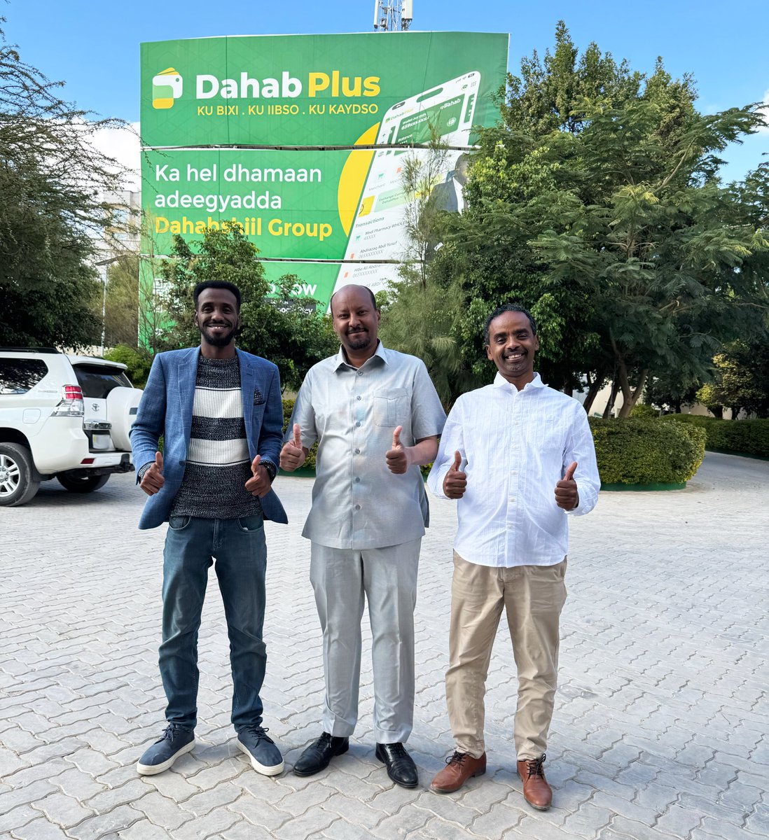 Our Group CEO, Abdirashid Duale, warmly welcomed BBC Somali journalists during their courtesy visit. We deeply appreciate the media’s crucial role in fostering peace and driving development forward. #Media #Peace #Development.
<a href="/bidhaanDahir/">Bidhaan</a>  <a href="/Abduuraxmaan/">Abdirahman Dhimbil</a> <a href="/DahabPlusApp/">DahabPlus</a>