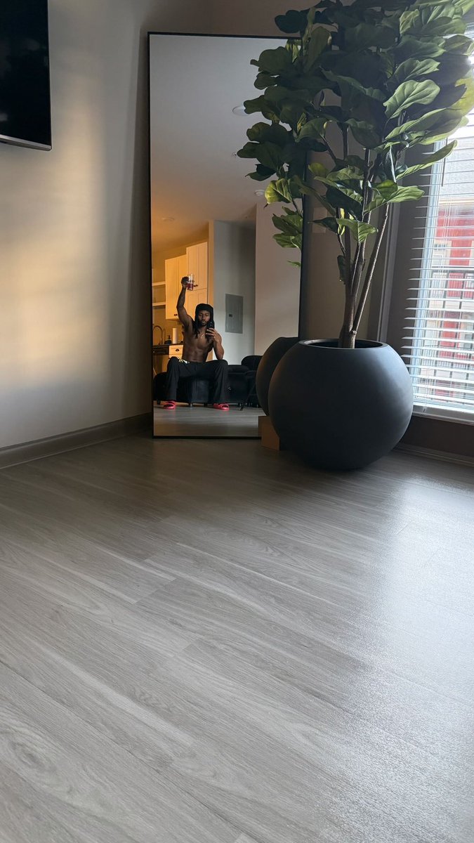 ILoveTowhid's tweet photo. Went ghost to get a new reflection in the mirror 😴I like it! https://t.co/gS2RN2nniB