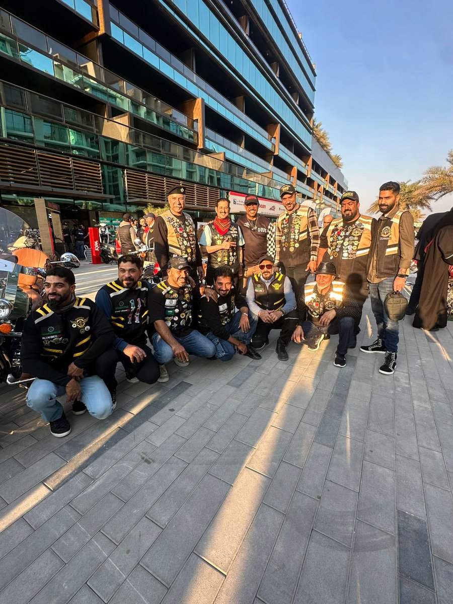 elite_classic2's tweet photo. مشاركة #فريق _نخبة_الكلاسيك_ للدراجات_النارية لأحتفالات #مملكة_البحرين البحرين بيومها الوطني

#اليوم_الوطني_البحريني https://t.co/LvwlpaIPbl