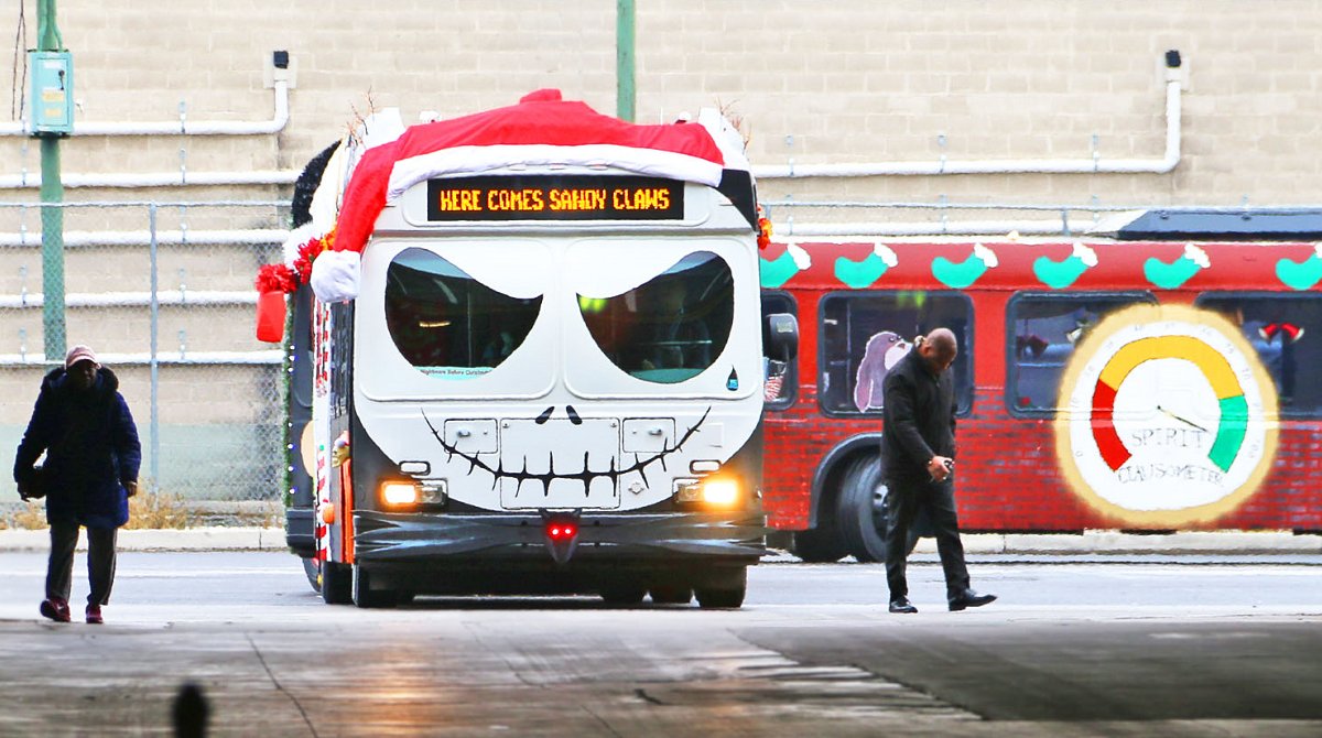SEPTAPHILLY's tweet photo. Since there are no decorated #SEPTA vehicles this year - we're sharing some fan faves from years past. This tribute to The Nightmare Before Christmas was created by our Callowhill District for the 2019 vehicle decorating competition! π
π #ISEPTAPHILLY #waytogo #FESTIBUS https://t.co/8vClMliW9N