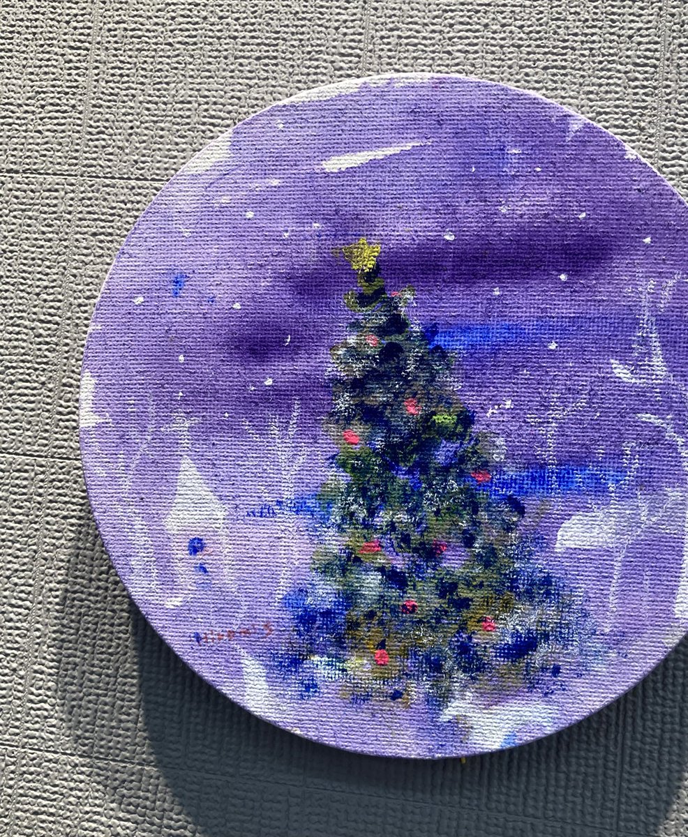 mokumoku2016's tweet photo. 森のクリスマス

#丸いキャンバス　#童画 https://t.co/5zLLmMtZCy