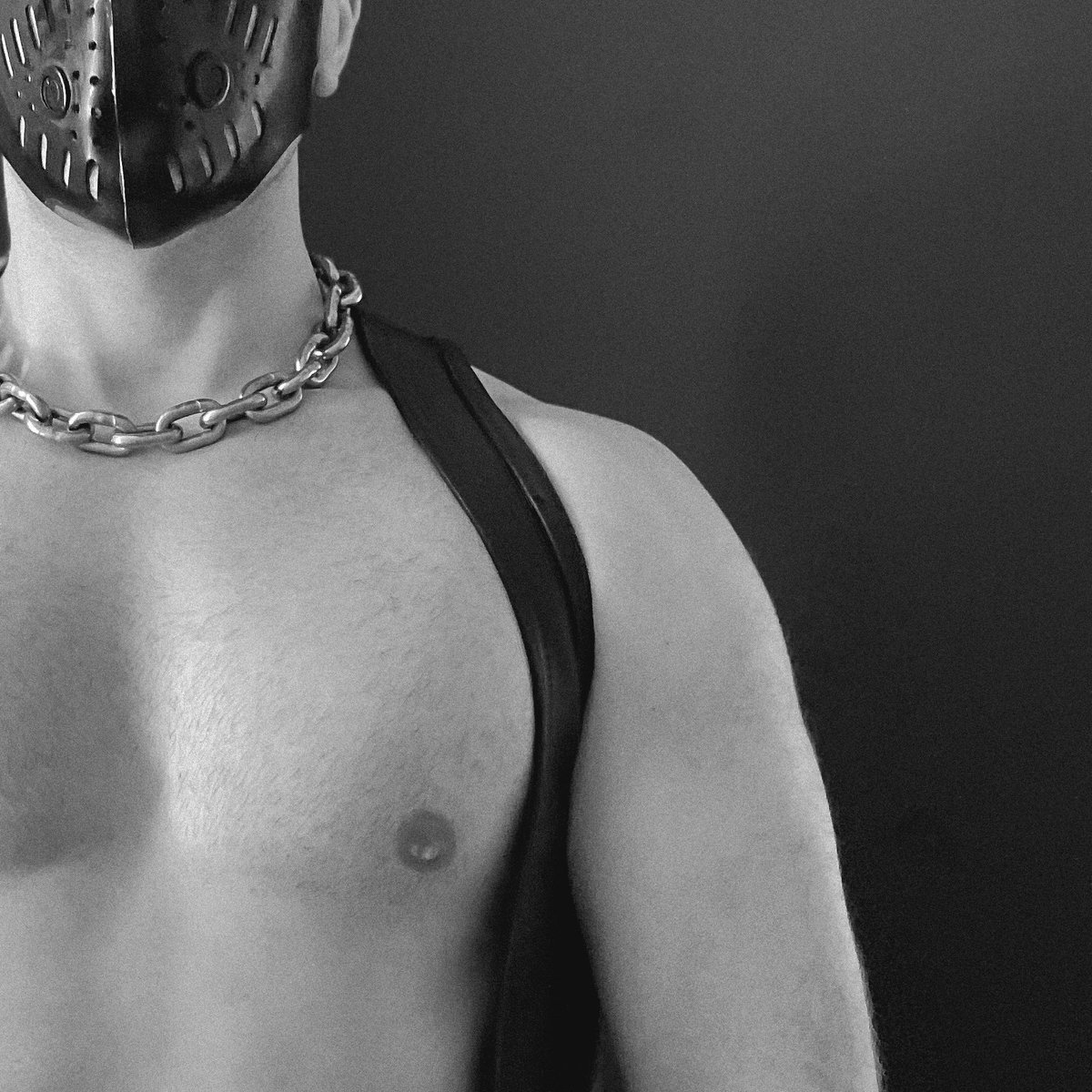 TheJamesChaseX's tweet photo. More kink for your feed! 😈
#GayKinkCommunity #Fetish #LeatherLife #KinkstersUnite #KinkPride https://t.co/MTiegOMkPh